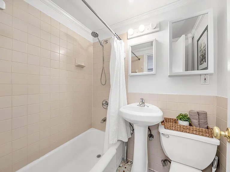 775 Fulton St #4 — Photo 5
