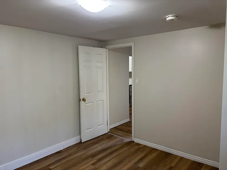 40 Barron St — Photo 5