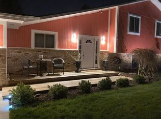 3674 Lido Dr, Highland, MI 48356