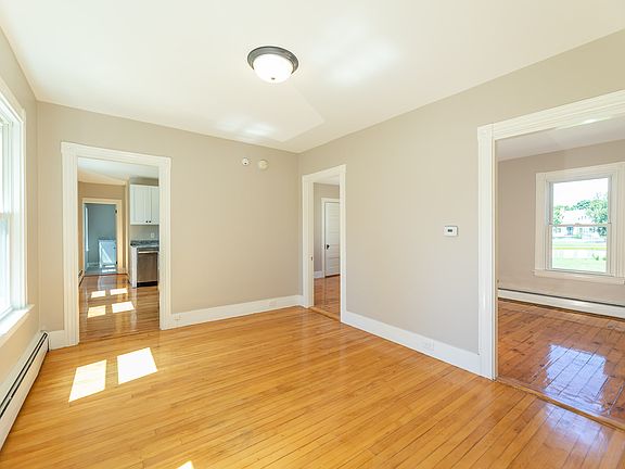 2nd image of 14 Winter St