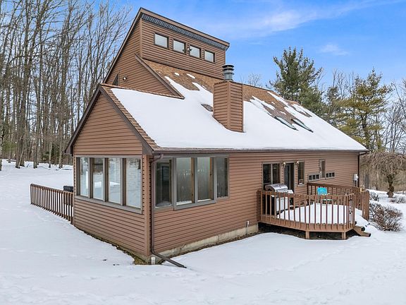 4th image of 1070 Forest Hill Rd