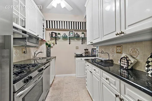 Sold by Corcoran | media 14