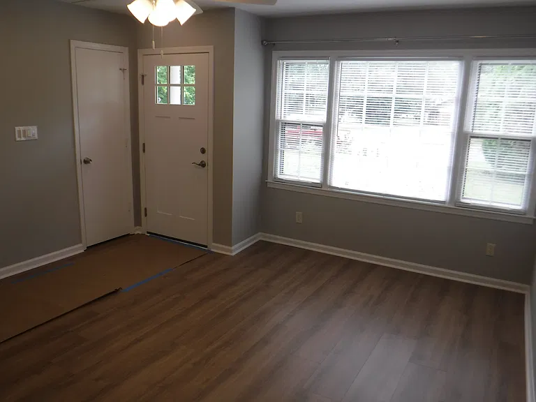 2100 Thornfield Rd — Photo 5