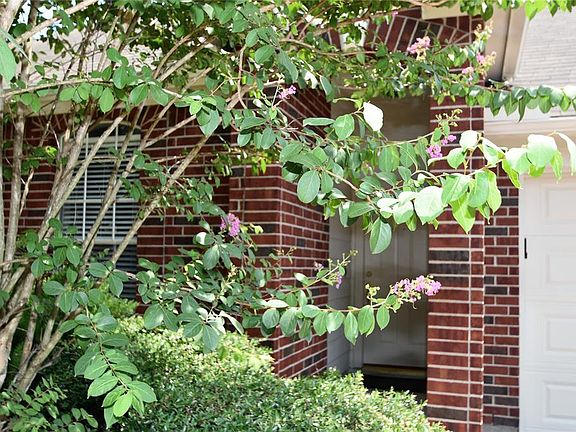 5th image of 14906 Cypress Meade Ct