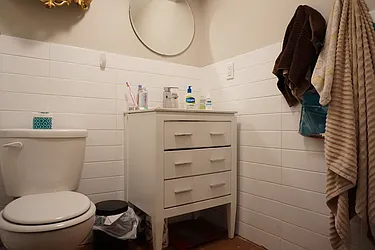 Rented by Rennit Inc.