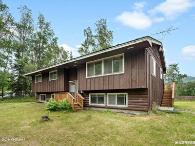 19732 2nd St, Eagle River, AK, 99577