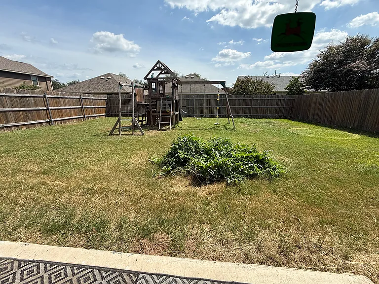 18421 Weatherby Ln — Photo 20