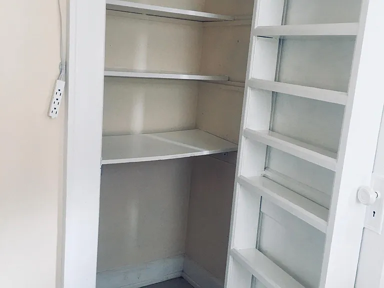 4410 Verne Ave #1 — Photo 7