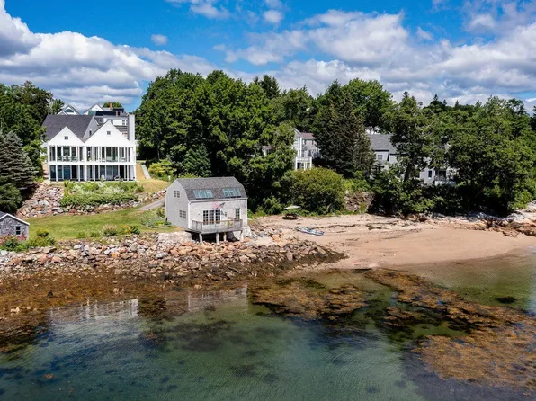 1 Ship Street, Rockport, ME 04856