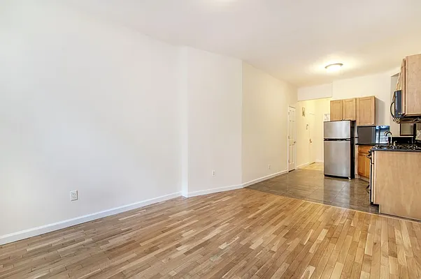 Rented by Compass | media 21