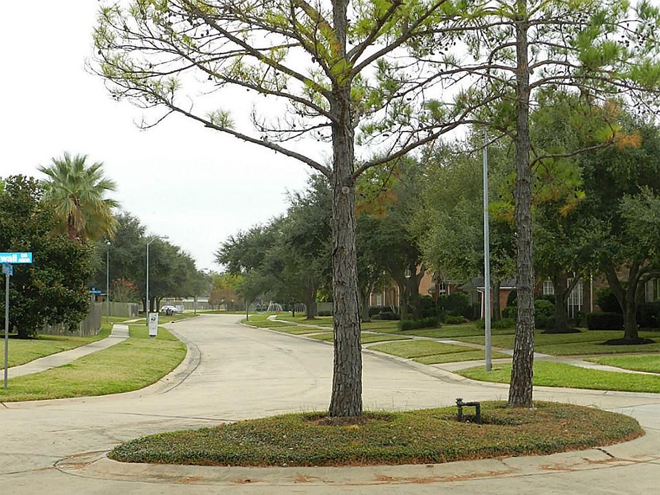 1st image of 4834 Kirkwall Dr
