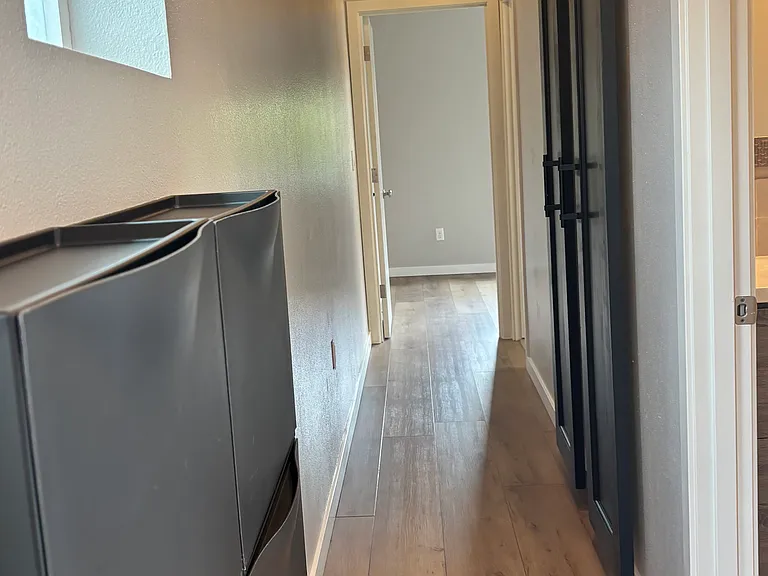 1640 NE 134th Pl #B — Photo 3