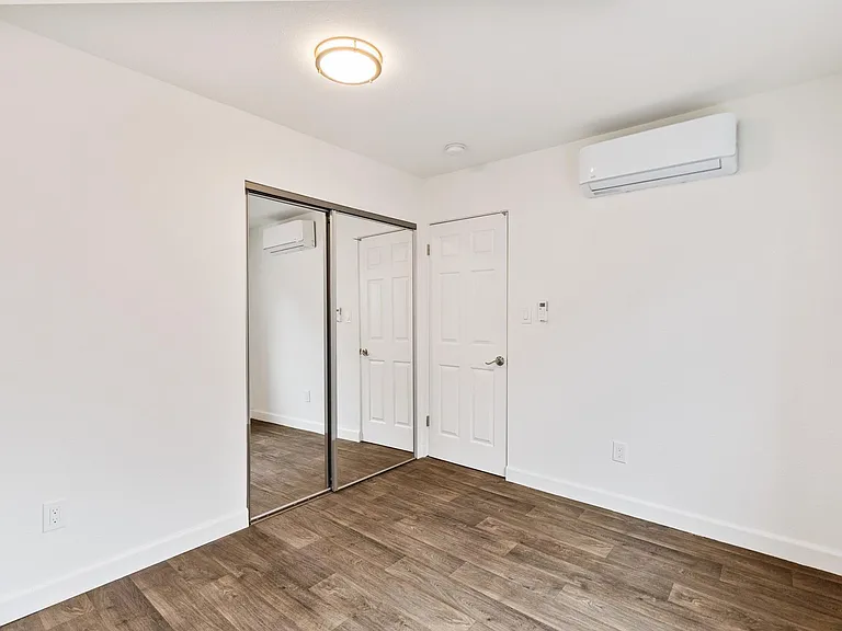 Mountain View Apartments — Photo 19