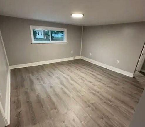 2nd image of 401 Fairview Ave