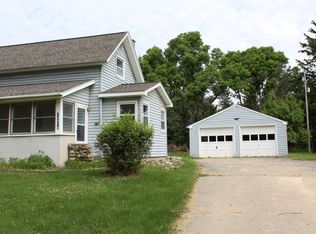 13256 Peacock Rd, Laingsburg, MI 48848