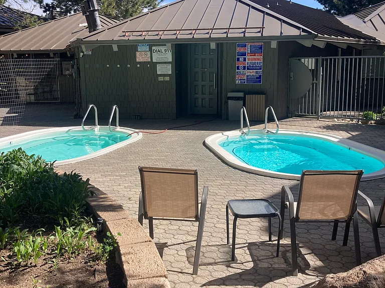 Community jacuzzis