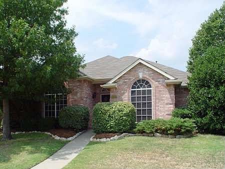 1st image of 1645 Blackstone Dr