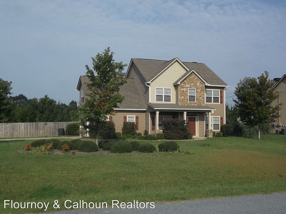 1st image of 8 Churchhill Dr