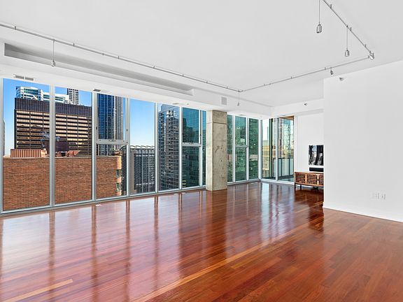 3rd image of 550 N Saint Clair St APT 2301