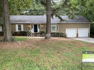 10225 Woodview Cir, Charlotte, NC 28277