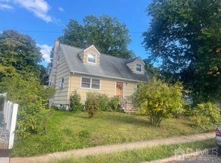 25 Cedar Ave, Highland Park, NJ 08904