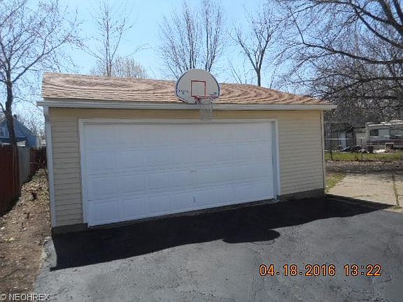 4th image of 12803 Kirton Ave