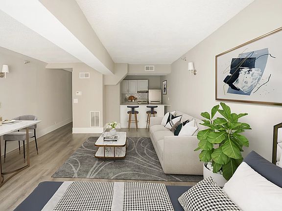 4th image of 156 N Center St #12
