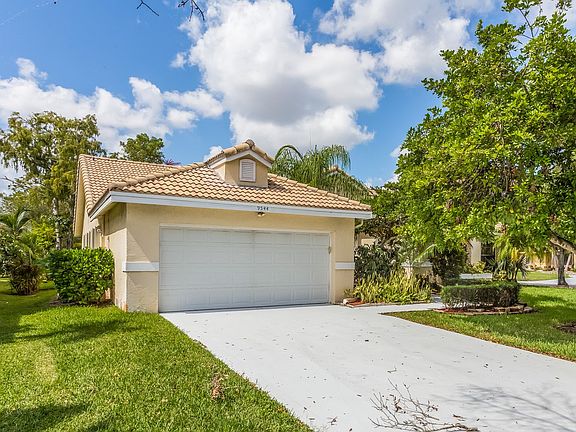 3rd image of 9544 NW 48th Mnr