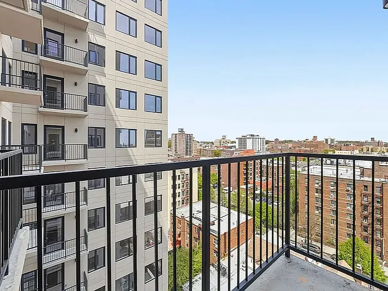 89-25 162nd St #505 — Photo 5
