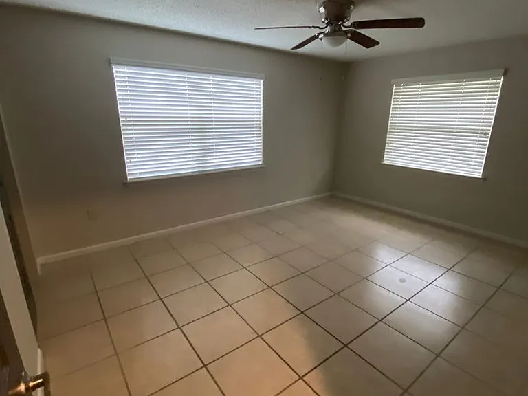 Lake Silver Apartments — Photo 6