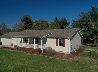 122 Easy Dr, Jacksonville, IL 62650