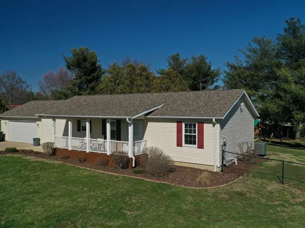 122 Easy Dr, Jacksonville, IL 62650