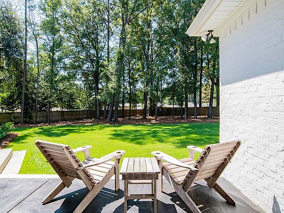 5th image of 116 Glen Hardie Dr