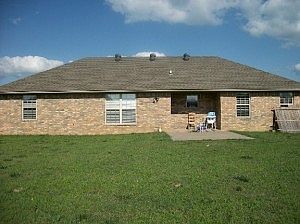2nd image of 100 Sagebrush Cir