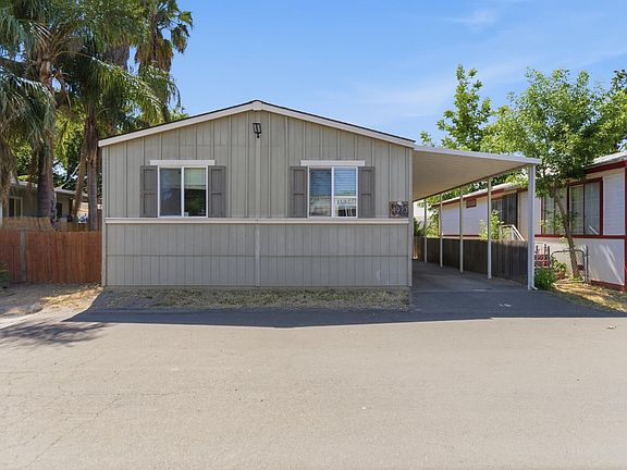 2nd image of 4973 Eleven Oaks Ln #16