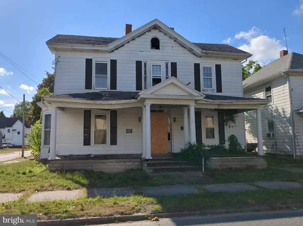 612 2nd St, Pocomoke City, MD 21851