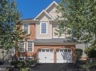 16862 Reef Knot Way, Woodbridge, VA 22191