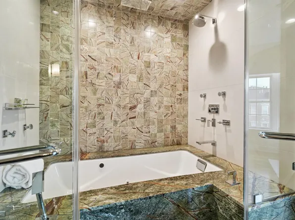 174 Washington Street image 22 of 33