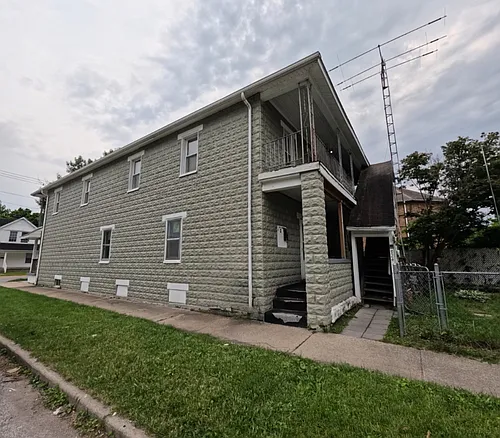 724 E Lawrence St Photo 1