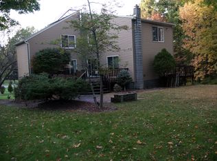 69 Smith Rd, Mechanicville, NY 12118