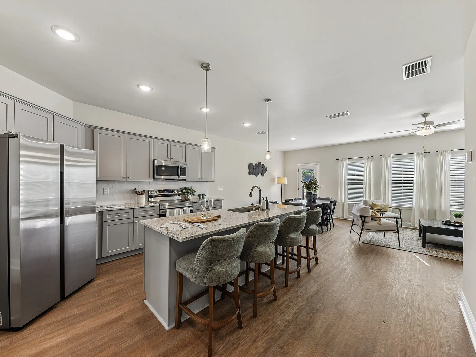 Pine Valley Commons — Photo 1