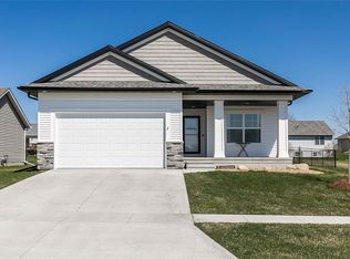 6200 Robinwood Lane, Marion, IA 52302