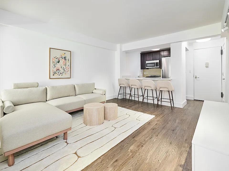 225 E 63rd St #8-D