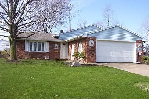 3014 Hinde Ave photo 1