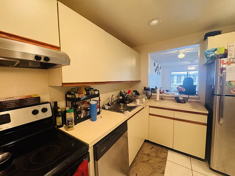 8025 Colony Cir S — Photo 12