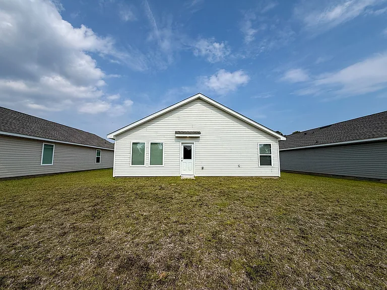 4615 Carlstrom Ln — Photo 16