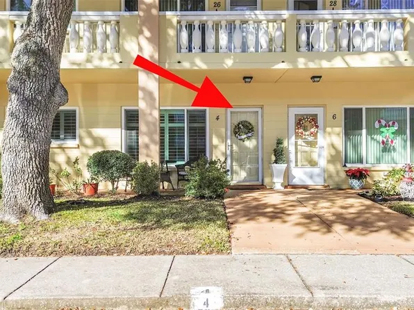 2226 Switzerland Way APT 4, Clearwater, FL 33763