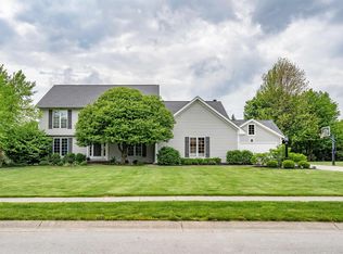 2010 Grey Birch Rd, Fort Wayne, IN 46814