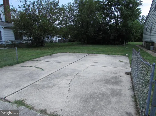 5707 Magie St, Brooklyn, MD 21225