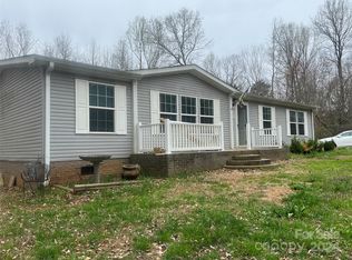 321 Hoyles Creek Rd, Dallas, NC 28034